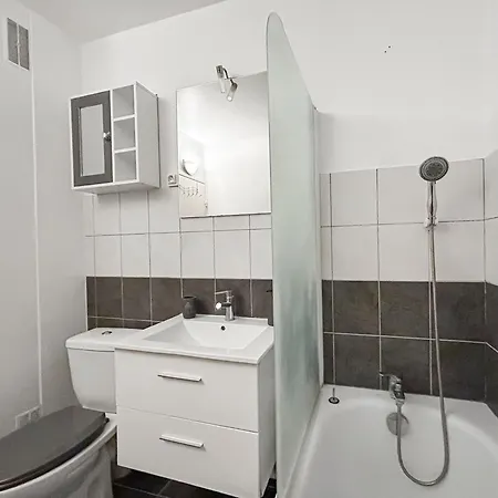 Confort Et Calme En Coeur De Beauvais